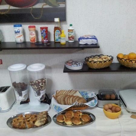 Hostal Casa Suiza อะซุนซิออง ภายนอก รูปภาพ