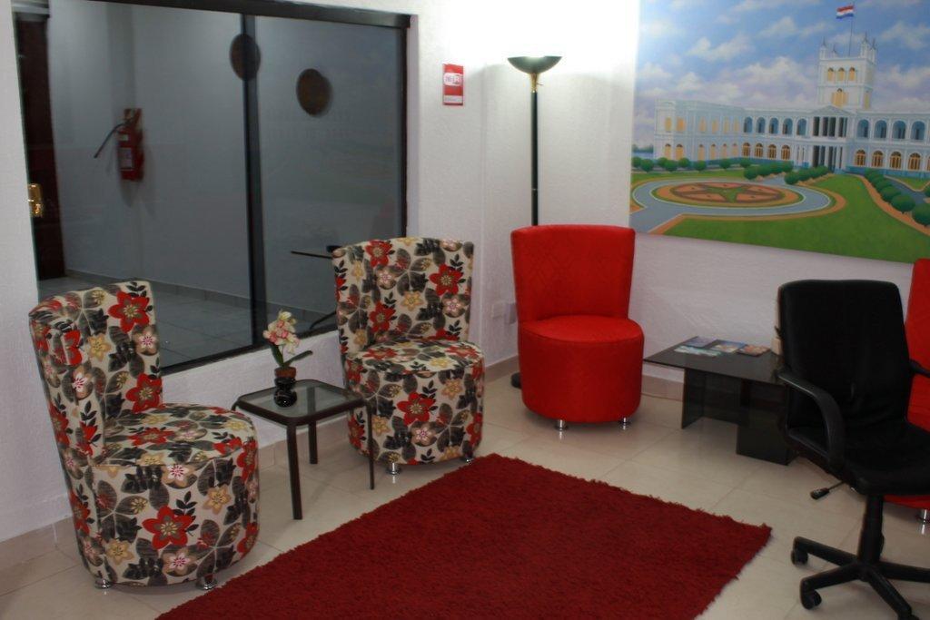 Hostal Casa Suiza อะซุนซิออง ภายนอก รูปภาพ