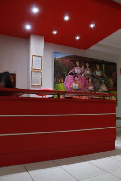 Hostal Casa Suiza อะซุนซิออง ภายนอก รูปภาพ
