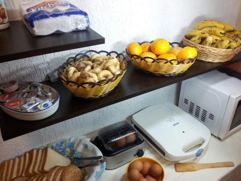 Hostal Casa Suiza อะซุนซิออง ภายนอก รูปภาพ
